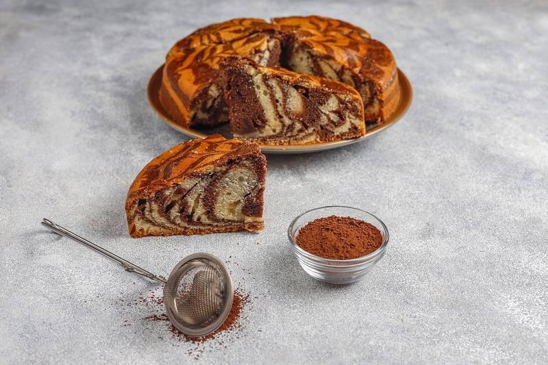 Chec cu pudra de roscove, mieji de nuca si para